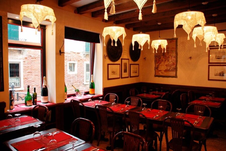 2-Course Dinner in a Typical Venetian Restaurant - Choosing two courses, plus something sweet