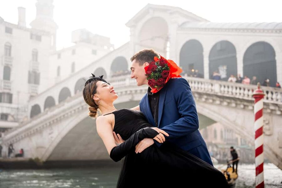 A Unique Photoshoot in Venice - What you receive, and when