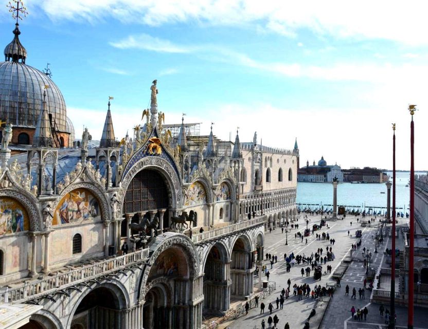 All-Inclusive Tour: Doge Palace, St Mark's Basilica & Square - Inside Doge’s Palace, the machinery of Venetian rule