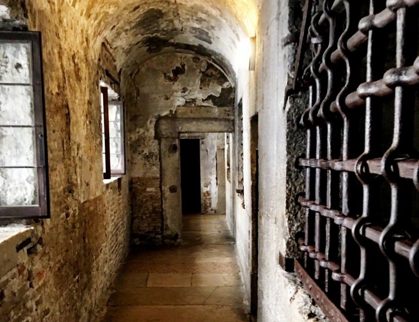 All-Inclusive Tour: Doge Palace, St Mark's Basilica & Square - What the price buys you