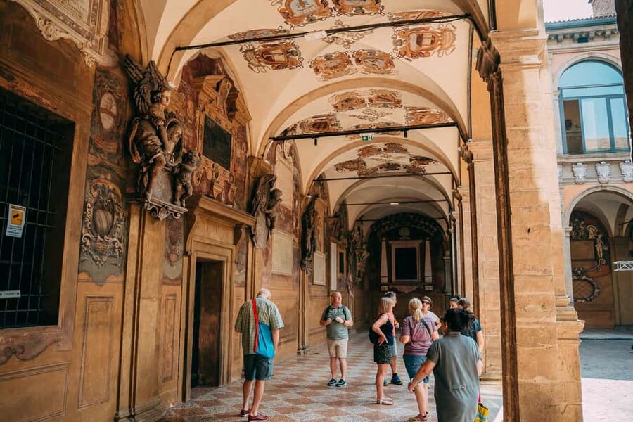 Bologna Walking tour with Tower Sky View and Archiginnasio - What $57 covers, and who gets the most from it