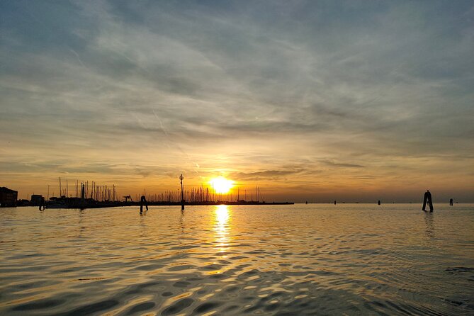 Chioggia: Sunset boat Tour in the Venetian Lagoon - Sunset light, still water, and time for photographs