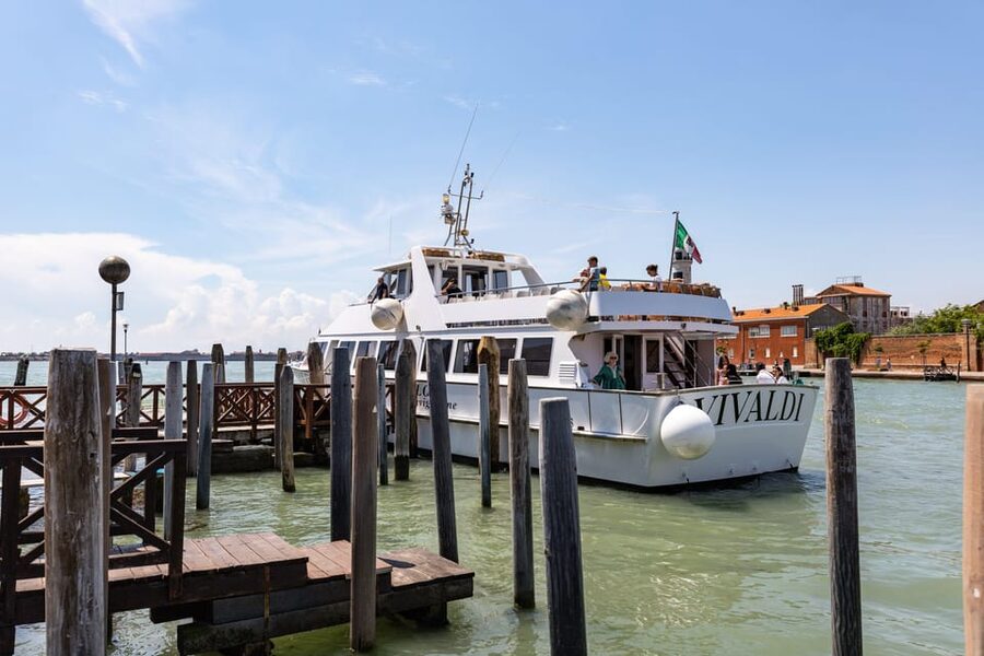 Chioggia-Venice: Day&Night Boat Transfer Round-Trip or 1-Way - Who should book this transfer?