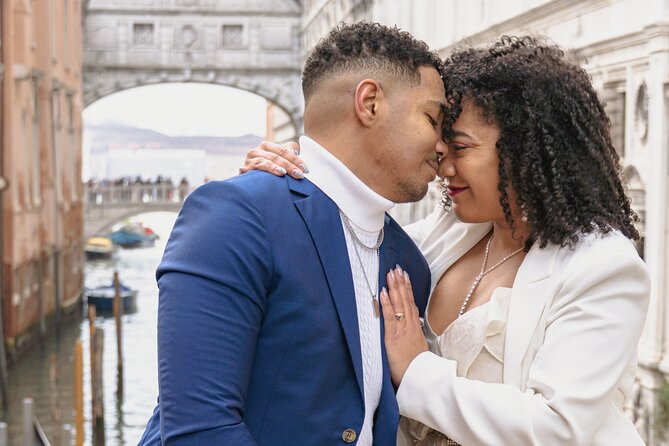 Cinematic Photoshoot in Venice: Capture Venice Hidden Gems - A photo session that doubles as a guided walk