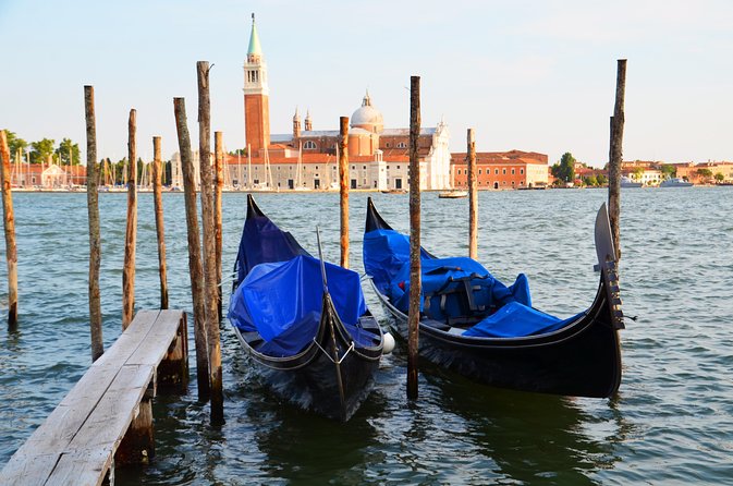 Classic 30-Minute Gondola Ride in Venice - Starting by San Marco Giardinetti