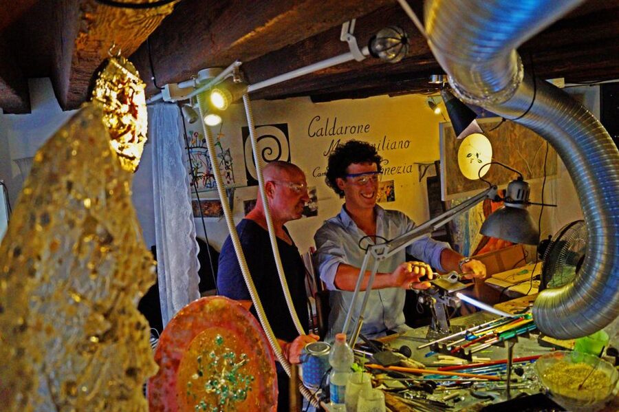Create Your Glass Artwork: Private Lesson With Local Artisan - Who will enjoy this class most?