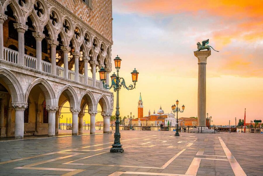 Doge’s Palace & St. Mark’s Basilica Tickets + Tour Options - St. Mark’s Basilica and its golden mosaics