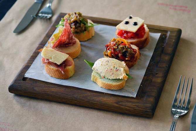 Eat Like a Local: Venice 3-Hour Small-Group Food Tasting Tour - Who will enjoy this Venice food walk