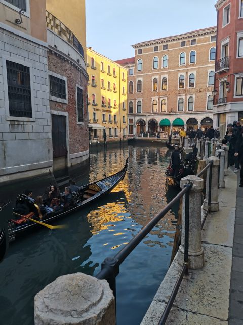Evening Walking Tour with optional motorboat Ride - Who should book this tour?