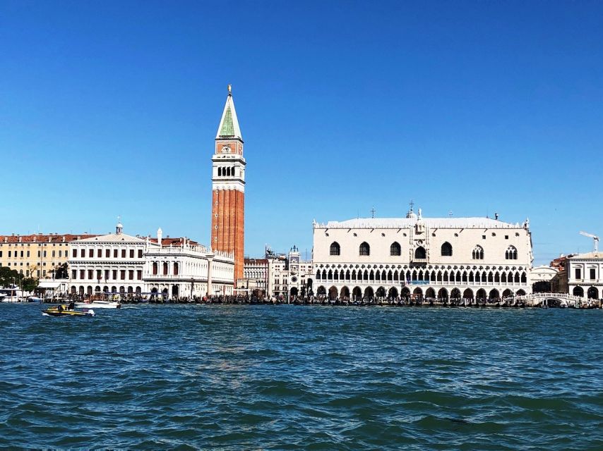 From Jesolo: Day Trip to Murano, Burano, and Torcello - Burano: color, lace, and time for lunch