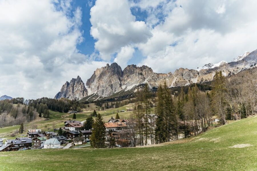 From Venice: Cortina and Dolomites Mountains Day Trip - Pieve di Cadore: a half-hour to pause