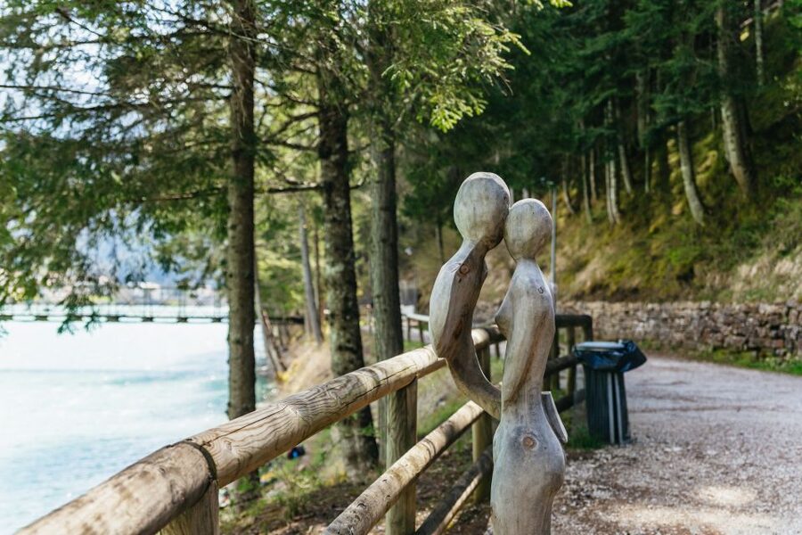 From Venice: Cortina and Dolomites Mountains Day Trip - Who makes the day work