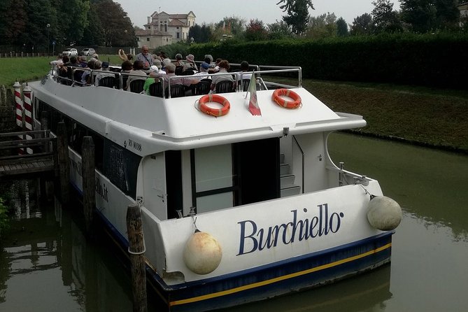 Full-Day Padua to Venice Burchiello Brenta Riviera Boat Cruise - Getting around Venice after the boat docks