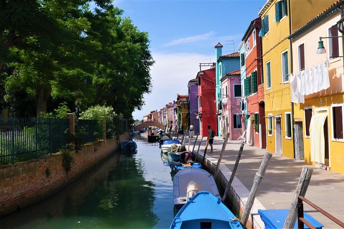 Full-Day Venice Lagoon Tour: Visit Murano, Burano and Torcello - Three lagoon islands, three different moods