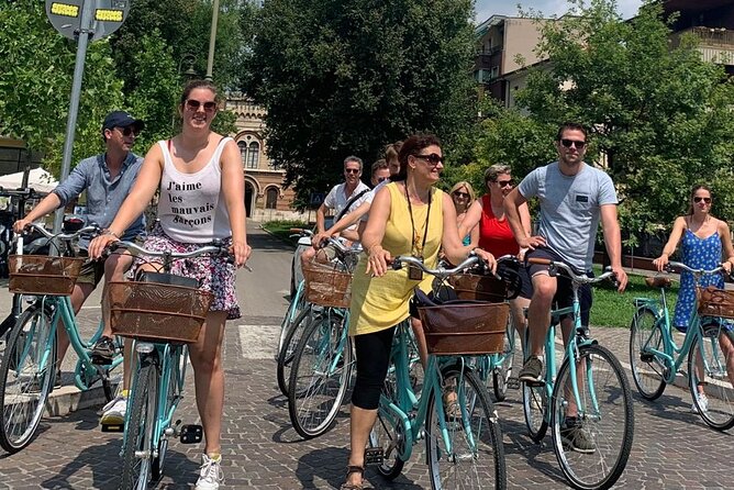 Highlights and hidden gems Verona Bike Tour - Piazza Bra and the Roman Arena