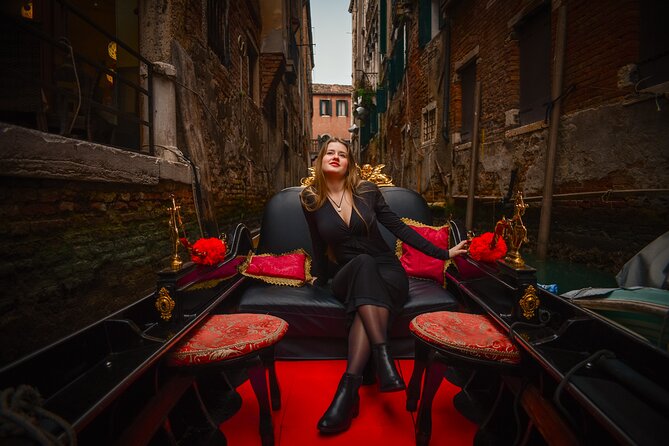 Luxurious Photoshoot in Venice - At a glance