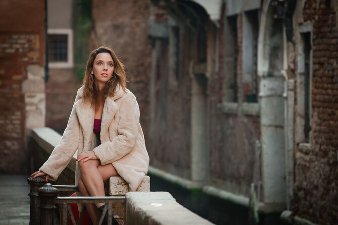 Luxurious Photoshoot in Venice - The lanes near Campo Santa Maria Formosa