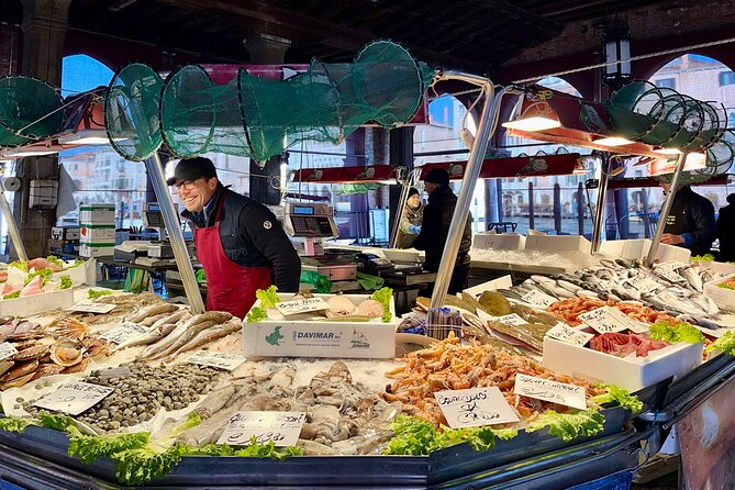 Market Tour and Cooking Class with a Local Venetian Chef - A meal with wine, Spritz and a courtyard