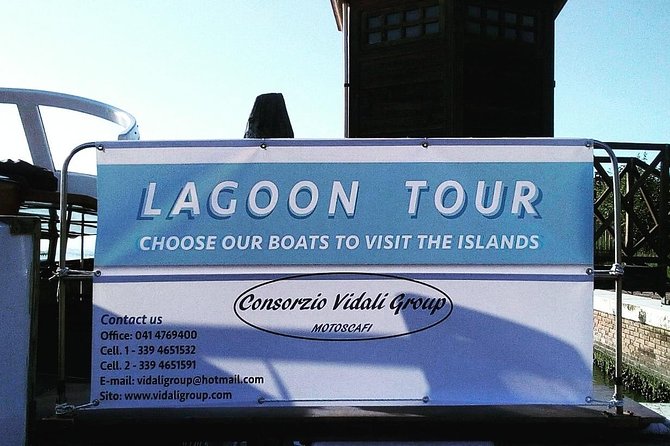 Morning Venice Lagoon Cruise: Murano and Burano Islands - Boat comfort, group size, and the meeting point
