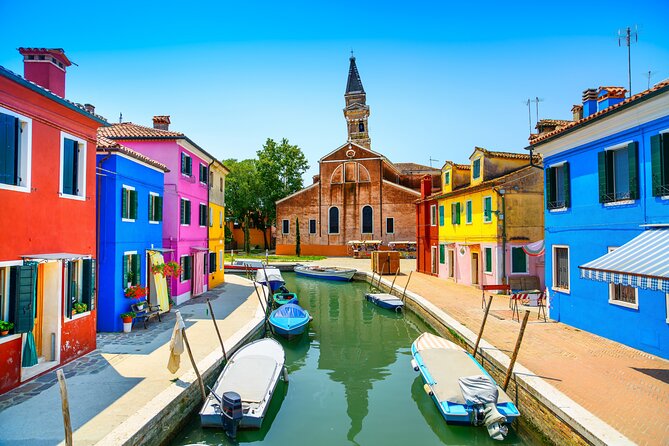Murano & Burano Islands Guided Small-Group Tour by Private Boat - What the guide adds