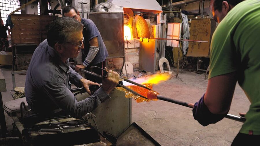 Murano: Glass Blowing Demonstration and Artistic Glass Gift - A short visit, best treated as one Murano stop