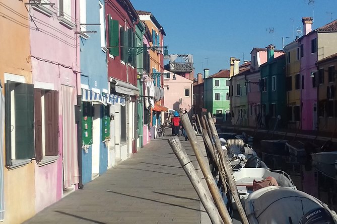 Murano Glass Experience With a Visit to a Burano Lace Island - The lagoon views begin before Murano