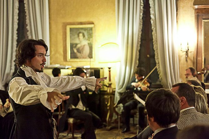 Musica a Palazzo 'Traveling Opera' Performance in Venice - Who will enjoy this evening most