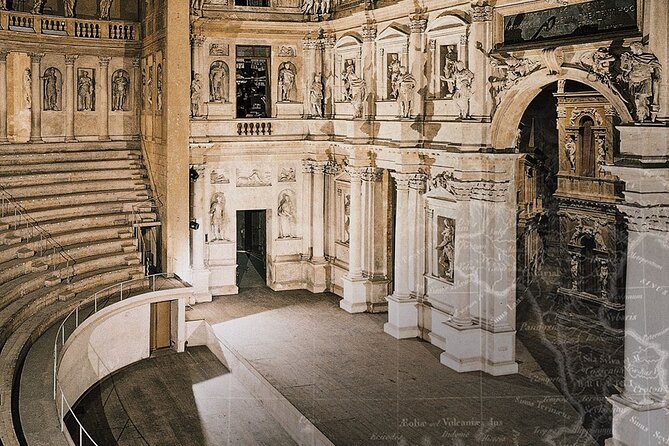 Palladian Classic - Vicenza 1st Experience - The Teatro Olimpico is a highlight of the center