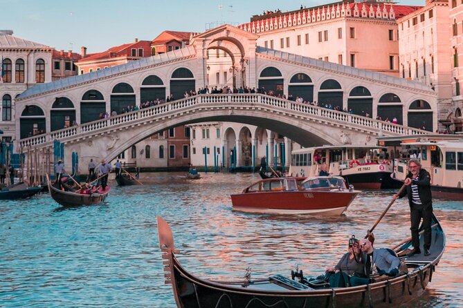 Private Secret Venice Tour; Rialto Market, San Polo & Food and Wine tasting - Walk San Polo’s lanes and former Carampane quarter