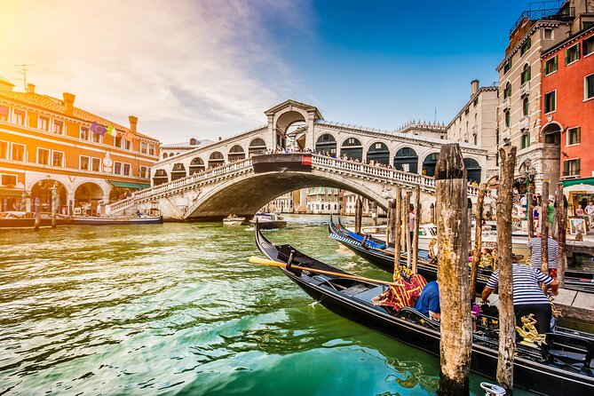 Private Venice 2 hrs Tour: Boat & Walking Tour with food tasting - The tasting is small, but nicely timed