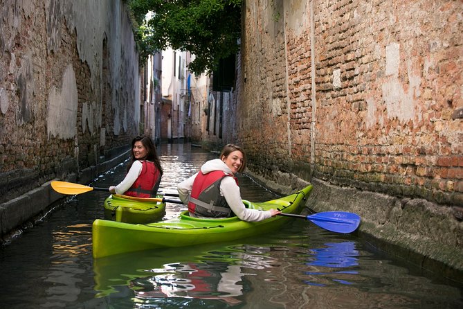 Real Venetian Kayak - Tour of Venice Canals with a Local Guide - Venice from a kayak, not a vaporetto