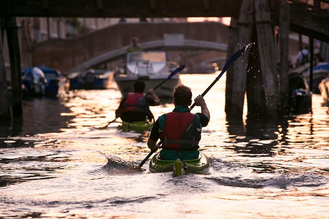 Real Venetian Kayak - Tour of Venice Canals with a Local Guide - Who will enjoy this paddle
