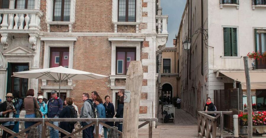 Secret Venice & Gondola Tour - The spiral of Palazzo Contarini del Bovolo