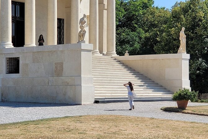 Self Guided E-Bike Tour among the Palladian Villas of Vicenza - What the e-bike and navigation add