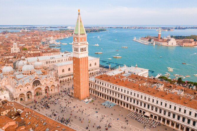 Skip-the-Line: Doge's Palace & St. Mark's Basilica Fully Guided Tour - Two famous sights, one useful history lesson