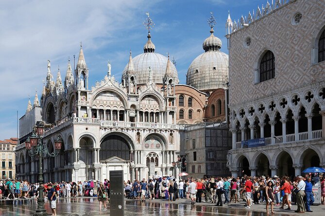 Skip-the-Line: Doge's Palace & St. Mark's Basilica Fully Guided Tour - The guides make the history easier to follow