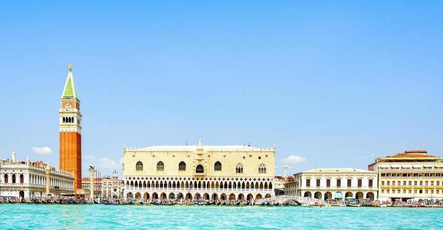 Skip-the-Line Guided Tour of Doge's Palace - Entering the seat of Venetian power