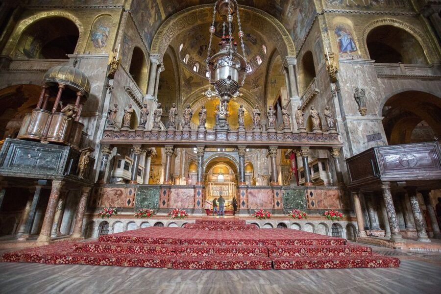 Skip the Line: St. Mark's Basilica Guided Tour - What the $33 price gets you