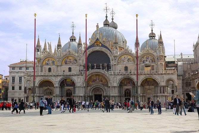 Skip the Line Venice Doge's Palace and St. Mark's Basilica Tour - Finding the group in Campo S. Zaccaria