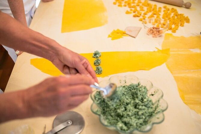 Small Group Pasta and Tiramisu Class at Local's Home in Venice - FAQ