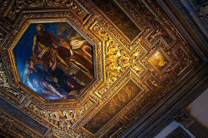 St Mark's Basilica & Doge's Palace with Secret Passages Access - Grand rooms and the machinery of the republic