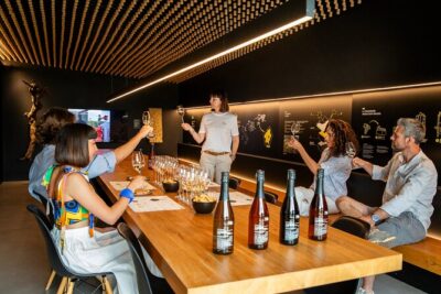 Tasting Prosecco with appetizers