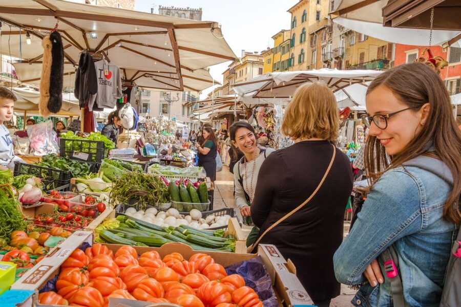 The Highlights of Verona Small Group Walking Tour - What a two-hour walk can and cannot cover