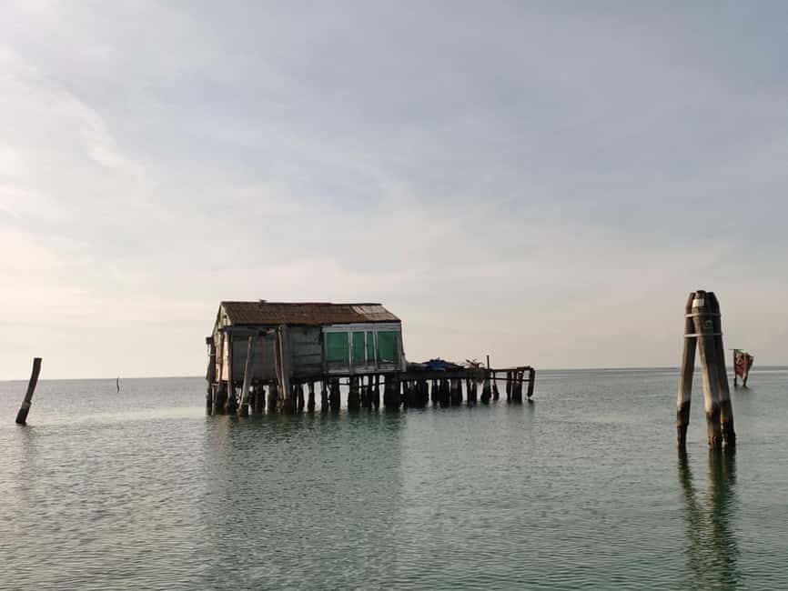 Tour to Pellestrina in a typical lagoon boat from Chioggia - Should you book the Pellestrina boat tour?