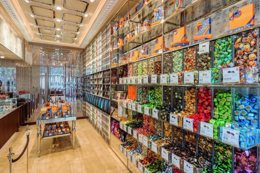 Venchi Rialto: Chocolate Tasting Experience in Venice - Hearing Venchi’s story before the first taste