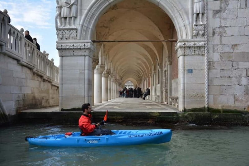 Venice: 60' Quick Kayak Tour of Venice with guide - At a glance: Venice by kayak