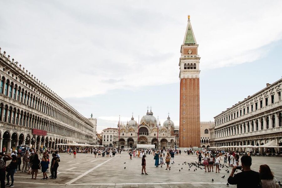 Venice: After-Hours St. Mark’s & Doge's Palace VIP Tour - Doge’s Palace: rooms built for rule