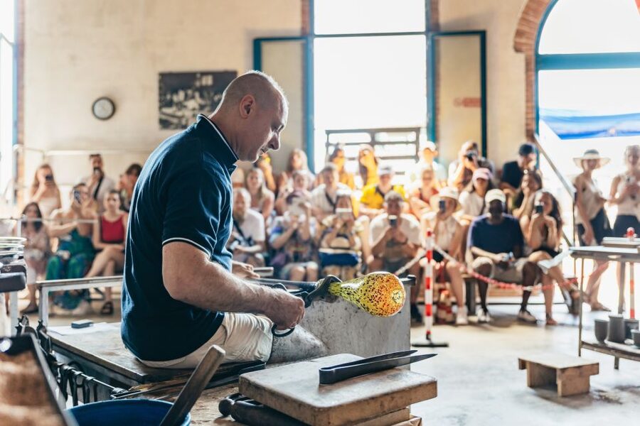 Venice: Burano, Torcello & Murano Boat Tour w/Glassblowing - Murano: glassmaking up close