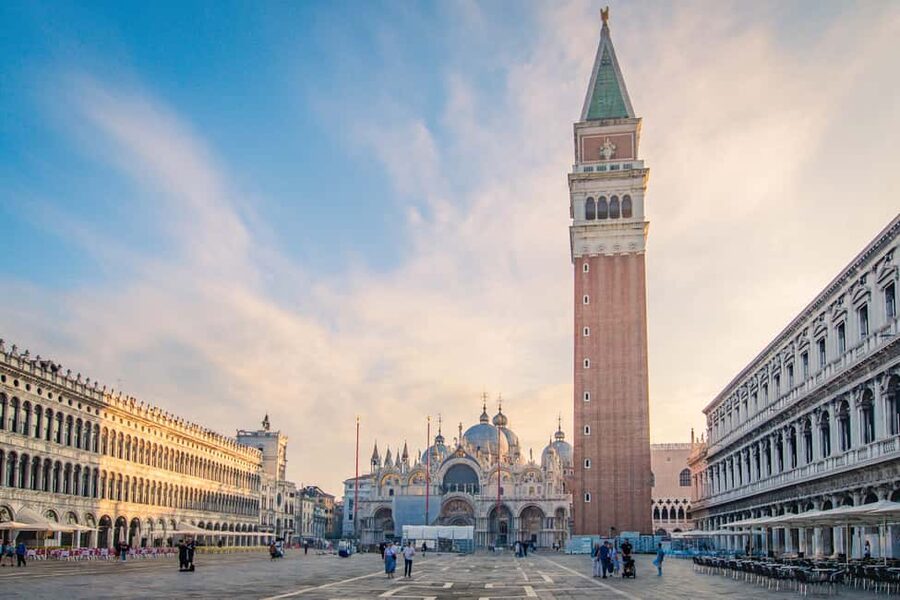 Venice: Byzantine Tour and Skip-the-Line St Mark's Basilica - Santa Maria Formosa and the rhythm of the campi