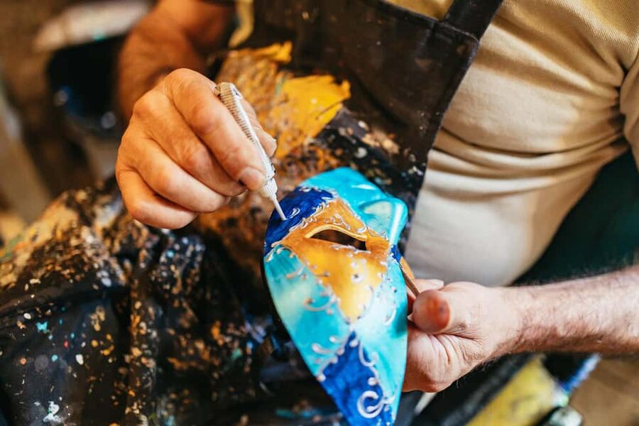 Venice: Carnival Mask Workshop - Is an hour enough?